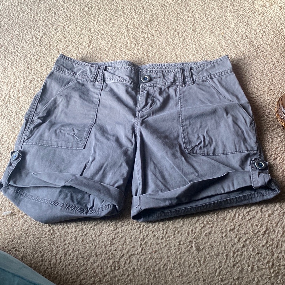 Gray shorts